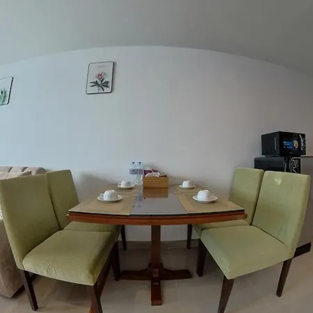 The Kris Cozy 2-Bedrooms Apartment Patong Exterior photo
