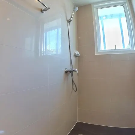 The Kris Cozy 2-Bedrooms Apartment Patong Exterior photo