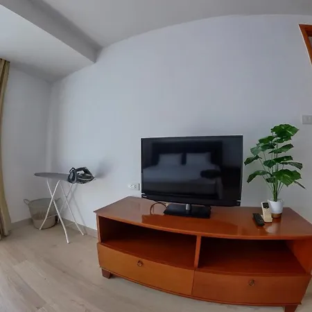 The Kris Cozy 2-Bedrooms Apartment Patong Exterior photo